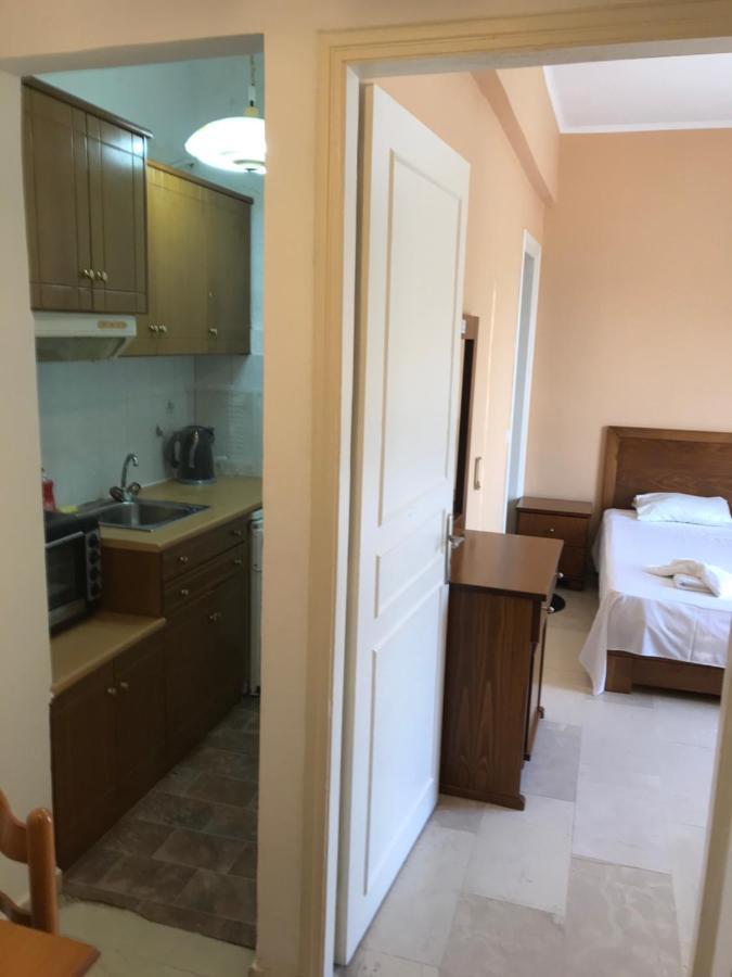 Limani Aparthotel